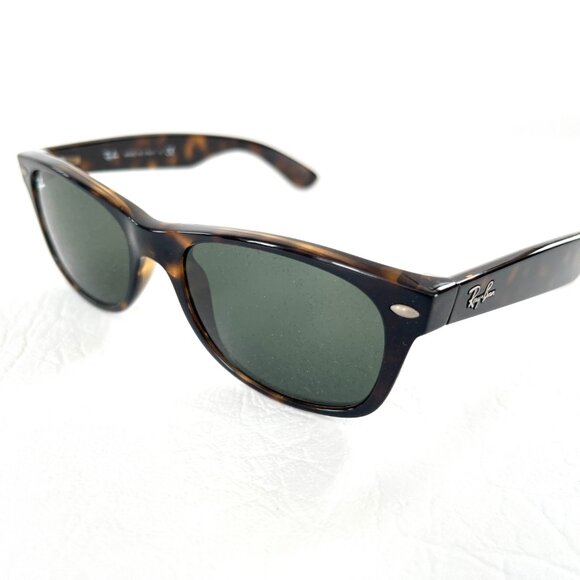 Ray Ban New Wayfarer Sunglasses Tortoise Frame Green Lenses RB 2132 902 52-18 3N main image 9